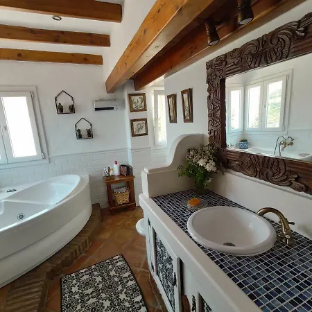 El Hogar De Lucia *